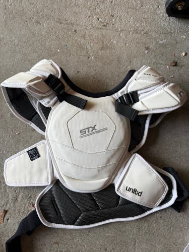 Medium/Large Youth STX Shadow Shoulder Pads (Used)