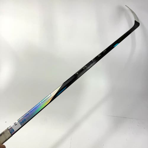 Repaired Right Handed Bauer Tracer - P92 Curve - 77 Flex - #F213