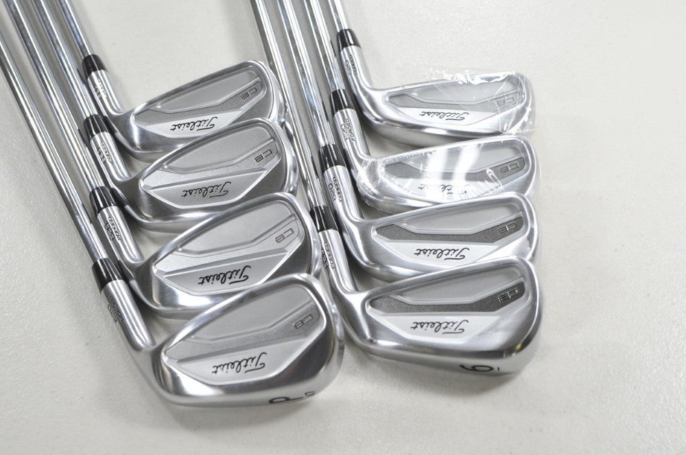 Titleist 620CB プロジェクトX LZ 6.0 52度ウェッジ付き Titleist 620CB プロジェクトX LZ 6.0 52度ウェッジ付き Titleist 620