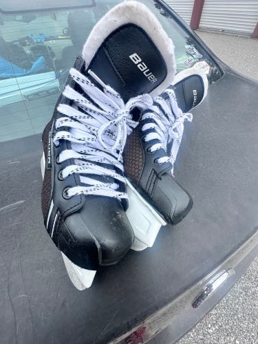 2015 Bauer Supreme One.4 Hockey Skates Regular Width Size 3 (Used)