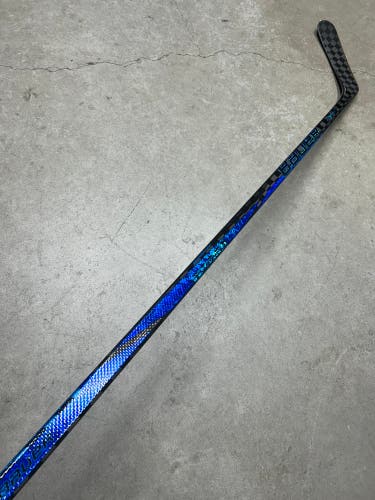 77 Flex Custom P92Senior Bauer Twitch Right Hand Hockey Stick Pro Stock (NEW)