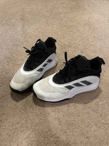 Men's Size M 8.5 (W 9.5) Adidas Shoes (Used)