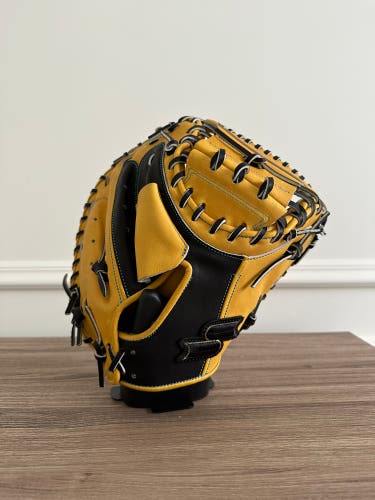 Imported SSK RH Catcher's Baseball Glove 33" (New)