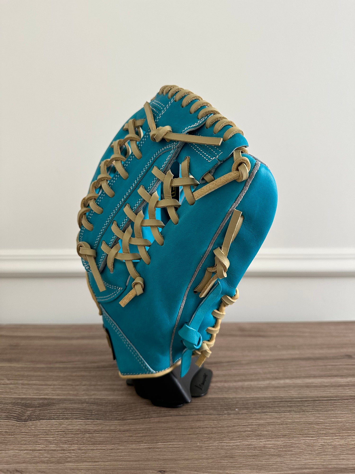 NWT Zett Pitching Glove | SidelineSwap | Buy and Sell on SidelineSwap