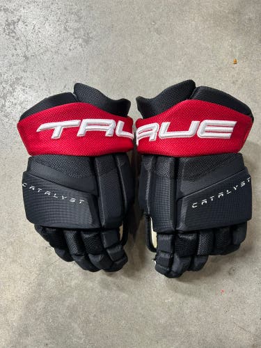 14” True Catalyst 9X Ottawa Senators Gloves Pro Stock (New) NHL