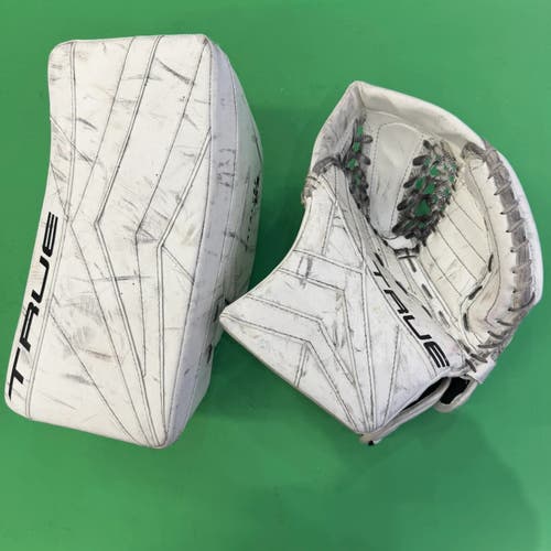 True Catalyst 7x3 Goalie Glove & Blocker Set Regular | Intermediate