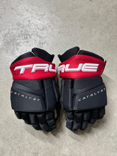 13” True Catalyst 9X Ottawa Senators Gloves Pro Stock (New) NHL
