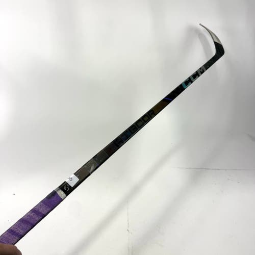 Repaired Right Handed CCM Trigger 9 Team - 80 Flex - P90m Curve - #QQ138