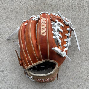 Wilson A2000 1789 11.5" (Used)