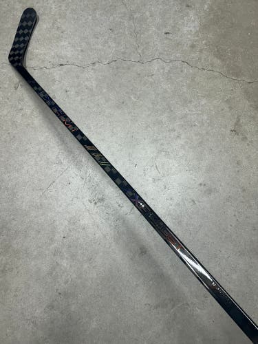 85 Flex P29 Senior CCM XF Ghost Right Hand Hockey Stick (New) Pro Stock
