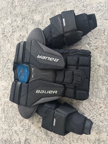 Small 2023 Bauer Elite Goalie Chest Protector (Used)