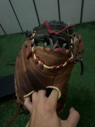 2025 Rawlings LiTe Toe RH Catcher's Baseball Glove 32.5" (Used)