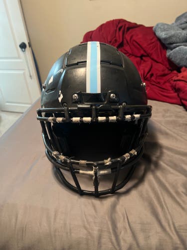 Adult Medium Schutt F7 Helmet (Used)