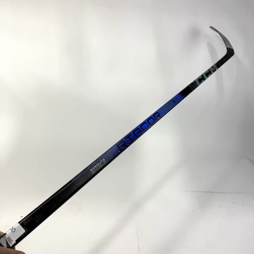 Repaired Right Handed CCM Trigger 8 Pro - 80 Flex - P28 Curve - #QQ115