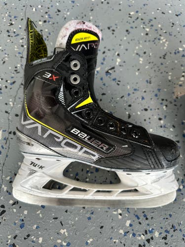 2021 Bauer Vapor 3X Hockey Skates Regular Width Size 3 (Used)