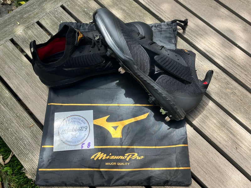 Mizuno Pro Dominant Knit Mid Metal Cleats - 11GM200100 - Black - Men's 10.5 (Gently Used)