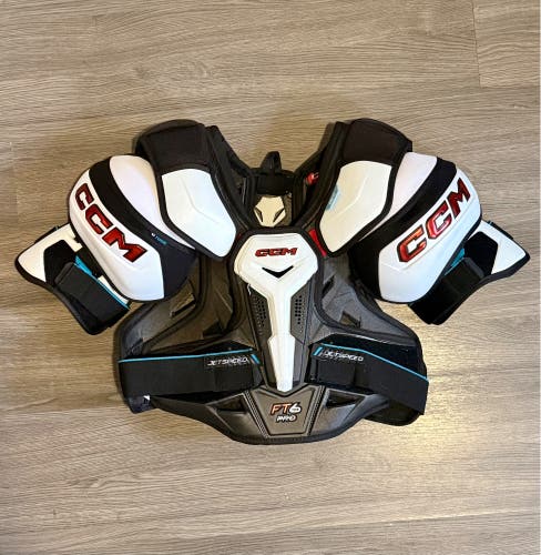 Medium Senior CCM JetSpeed FT6 Pro Shoulder Pads (Used)