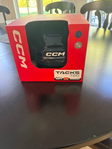 Medium CCM Tacks 720 Helmet (New)