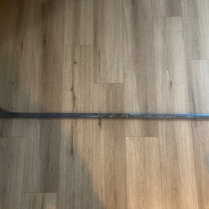 Senior CCM Vizion Right Handed Hockey Stick P29 75 Flex (Used)