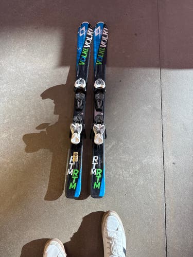 Volkl RTM Jr 110 cm Skis With Marker 4.5 Bindings (Used)