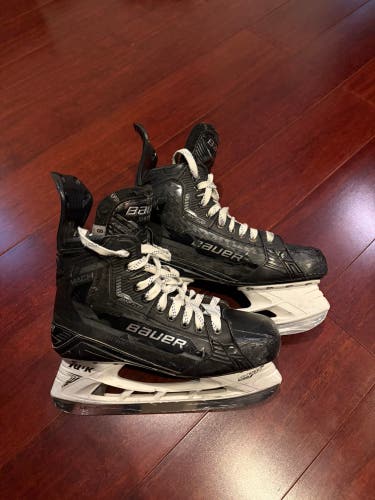 2022 Bauer Supreme Mach Hockey Skates Regular Width Pro Stock 8 (Used Like New)