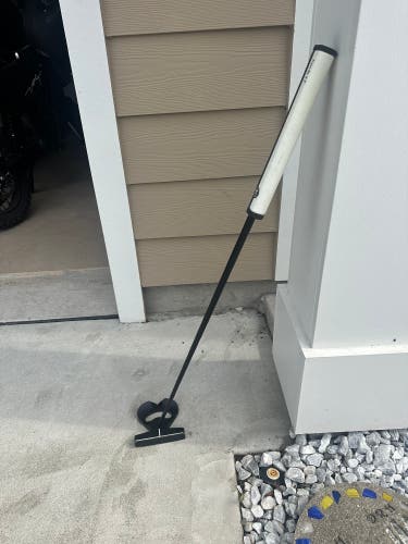 Men's 2024 Mallet Right Handed Putter 36" (Used)