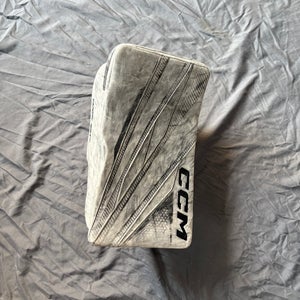 2024 CCM Axis XF Full Right (Used)