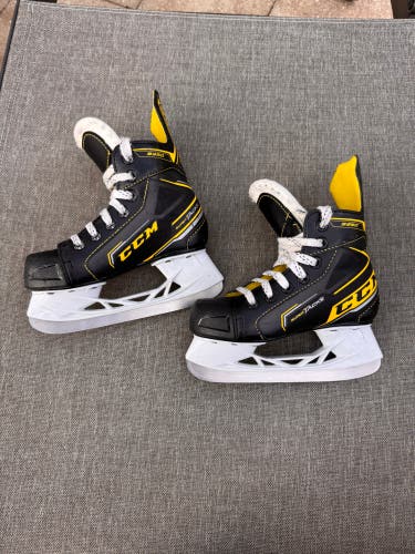 Black/Yellow CCM Super Tacks 9350 Hockey Skates Regular Width 12 (Used)