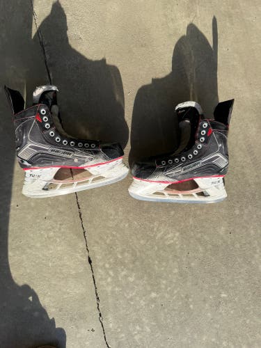 2015 Bauer Vapor X500 Hockey Skates Regular Width 10 (Used)
