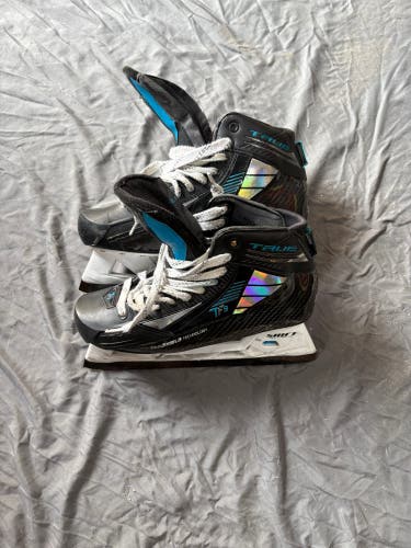 2021 True TF9 Hockey Goalie Skates Wide Width 10.5 (Used)