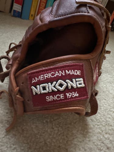 2024 Nokona RH Pitcher's W-1200 Baseball Glove 12" (Used)