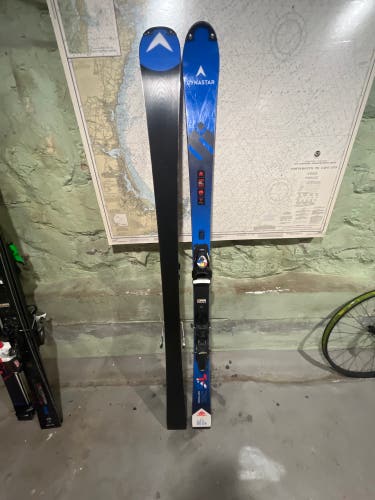 Dynastar DT 97 slalom ski with flat heel