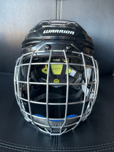 Warrior Alpha One Pro Medium with Bauer FM4500 M True Vision2 (Used)