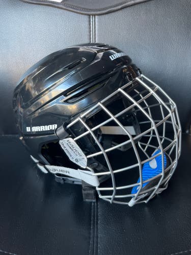Medium Warrior Alpha One Pro Helmet Pro Stock with Bauer FM4500 M True Vision2 (Used)