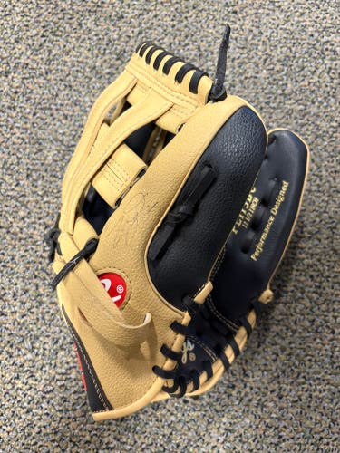 Rawlings Players Series RH Baseball Glove 11.5" (Used)