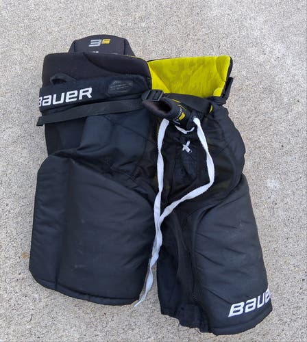 Intermediate Medium Bauer Supreme 3S Hockey Pants (Used)