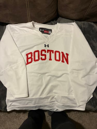 White Small Men's Under Armour Jersey (Used)
