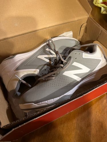 Gray Women's Size M 11.0 (W 12.0) New Balance Mid Top (New)