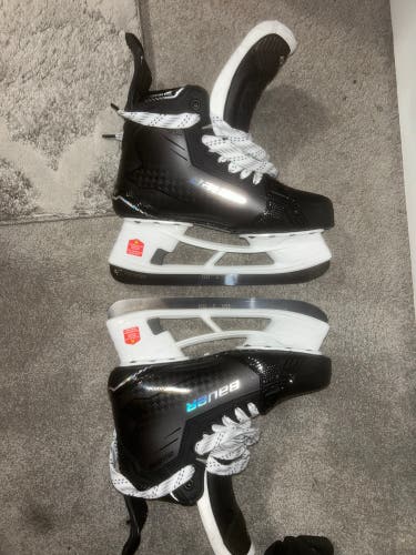 Black 2024 Bauer Supreme Shadow Hockey Skates Senior 8.5 (New With Steel)