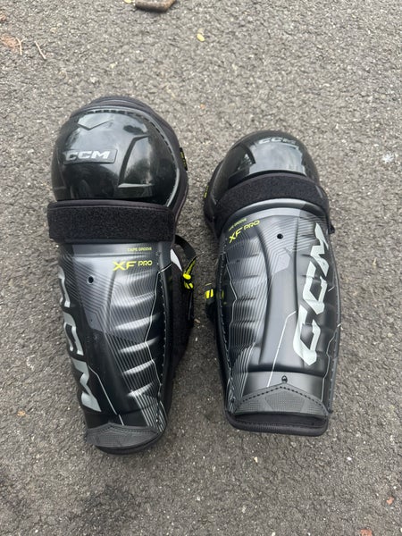 Senior CCM XF Pro 12" Shin Pads (Used)