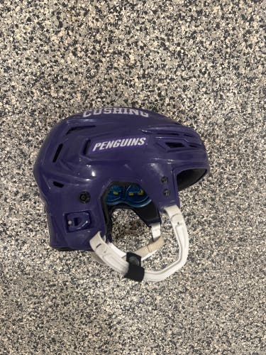 Small Bauer Re-Akt 150 Helmet (Used)
