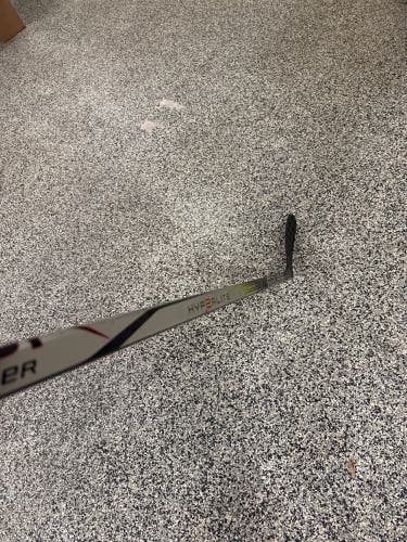 Senior Bauer Vapor Hyperlite 2 Left Hand Hockey Stick P92 70 Flex (Used)