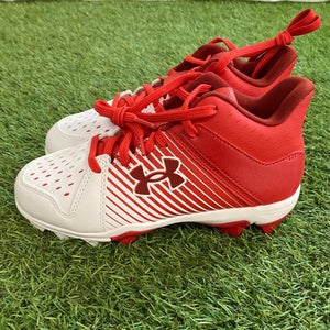 New Under Armour Leadoff Mid RM Jr. Molded Cleats  | Youth 2.5