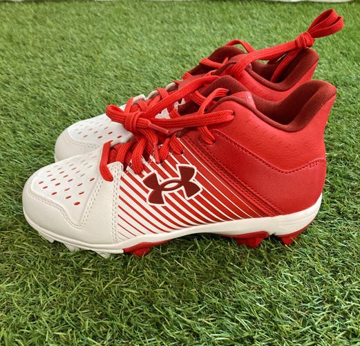 New Under Armour Leadoff Mid RM Jr. Molded Cleats  | Youth 2.5