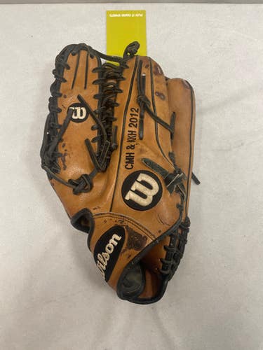 Used Wilson A2000 OT6 BB/SB Glove RH Throw Brown 12 3/4" 11490-S000272510