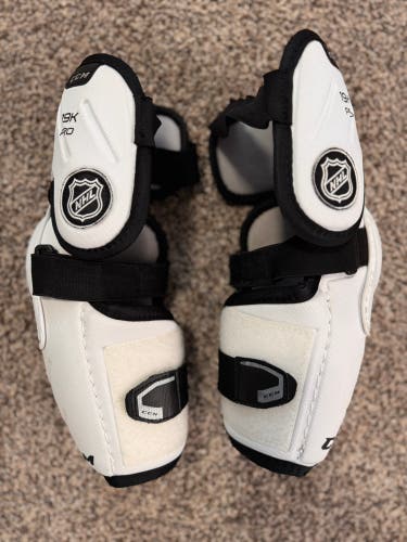 Senior Medium CCM 19K Elbow Pads Pro Stock (Used)