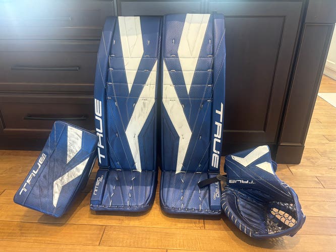 36+2 Pro Stock True Catalyst Nitro Pro Goalie Pads & Gloves Full Set Stolarz