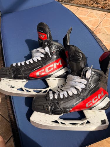 2023 CCM JetSpeed FT6 Hockey Skates Regular Width 10.5 (Used)