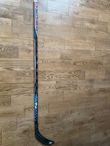 Senior Bauer Nexus Tracer USA Right Handed Hockey Stick P28 77 Flex (Used)