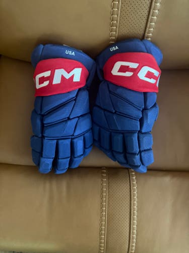 Team USA CCM JetSpeed FT8 Pro Gloves 14" Pro Stock (New)